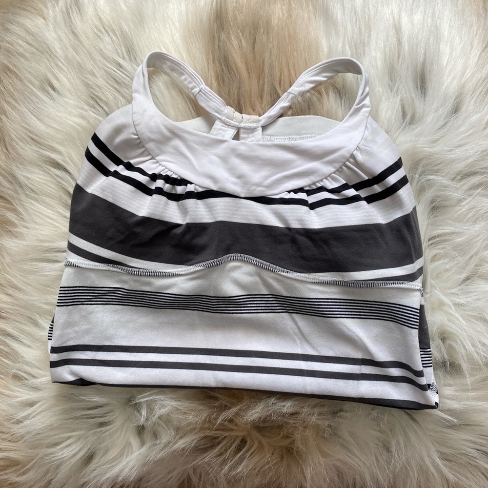 Lululemon tank